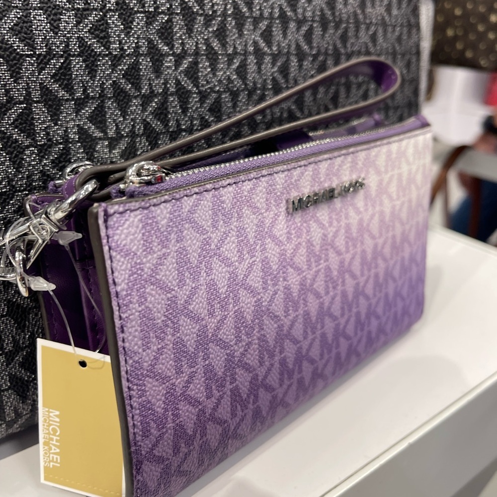 MICHAEL KORS Jet Set Large Ombré Signature Logo Double Zip Wristlet Phone Holder